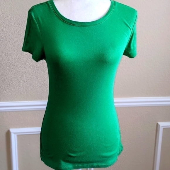 Green Old Navy Crewneck T-shirt - Picture 1 of 3